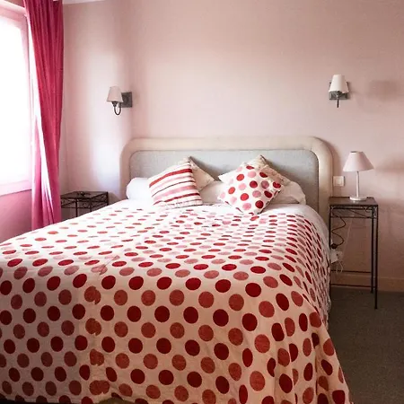 Catherine Apartment